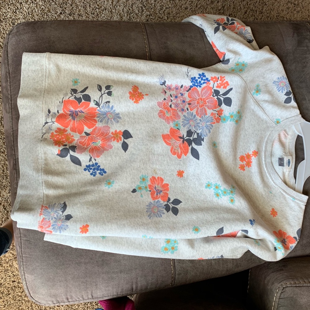 Sweatshirt
